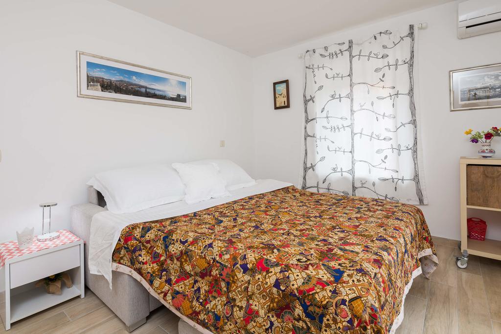 Phoenix Studio Apartment Split Exterior photo