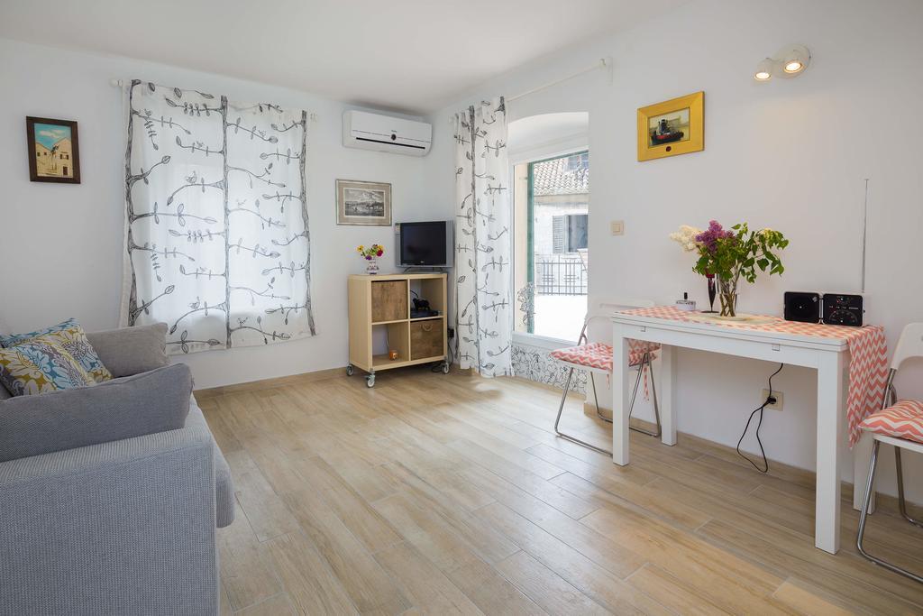 Phoenix Studio Apartment Split Exterior photo